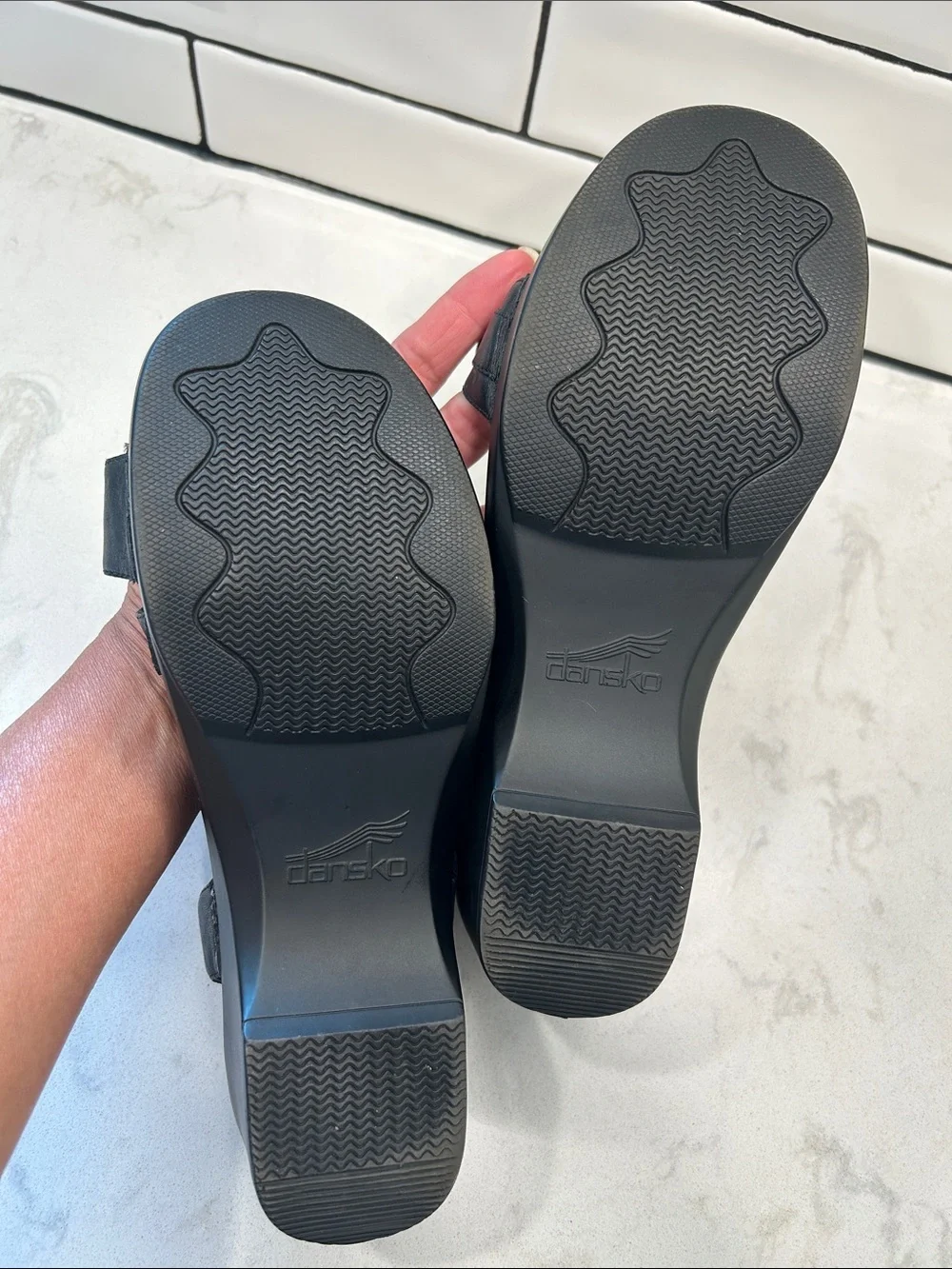 Dansko Sacha Black Comfort Sandal Women's 11.5/42 Euro Wedge Summer